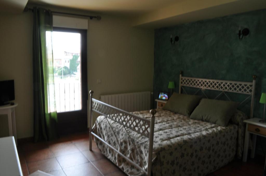 Hotel Langa Cerezo de Abajo Oda fotoğraf