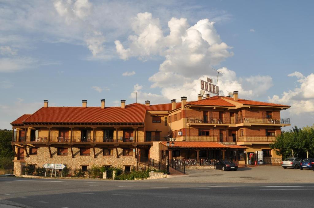 Hotel Langa Cerezo de Abajo Dış mekan fotoğraf